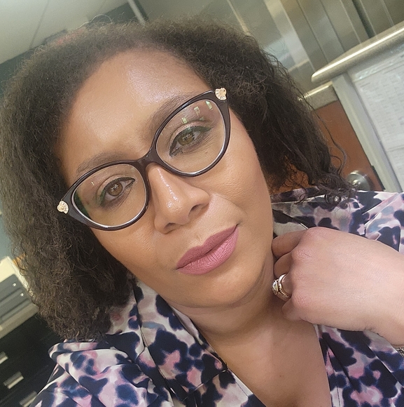 Meet your Posher, Jessica - Picture 8 of 8